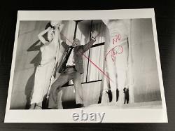 1988 The Naked Gun Original Photo 8x10 Leslie Nielsen Funny Balcony Scene Type 1