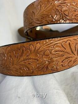 2010 Country's FAMILY REUNION Montana Silversmiths Belt Buckle and belt size 40
