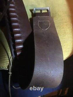 Hunter Mfg#155 leather 2.5inch wide x size Large 45 cal. RH revolver rig & belt