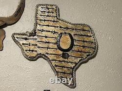 Large Antique Barbed Wire Display GUNTER TEXAS Authentic Barbwire PLEASE READ