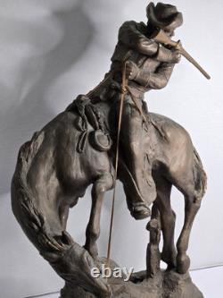 Large Antique Bronze/Metal Sculpture American Cowboy Rifle Riding Horse 1978