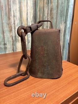 Large Antique or Vintage Country Farm Ranch Cow Bell Hand Crafted & WithChain r6s3