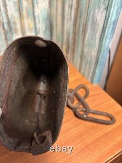 Large Antique or Vintage Country Farm Ranch Cow Bell Hand Crafted & WithChain r6s3