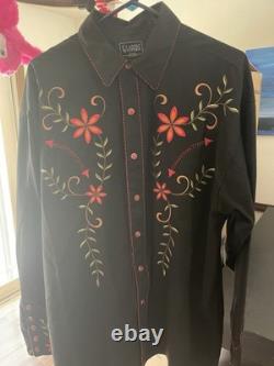 Vintage Classic Western Floral Pattern Black Shirt With Back Yoke Size L