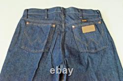 Vintage Jeans Wrangler 13MWZ 32 x 34 90s Raw Stiff Denim Cowboy Cut USA Fabric