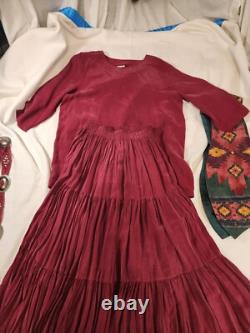 Vintage Red Rock Reflections Western Outfit With Broomstick Skirt With Belt Lg