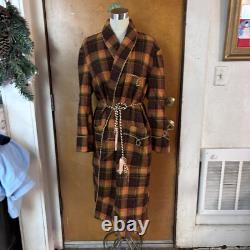 Vintage wool robe. Western piping. Large