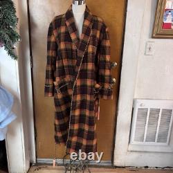 Vintage wool robe. Western piping. Large