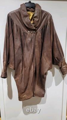 Womens Vera Pelle Italy Leather Brown Cape Coat Size Large Batwing Sleeves