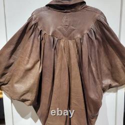 Womens Vera Pelle Italy Leather Brown Cape Coat Size Large Batwing Sleeves